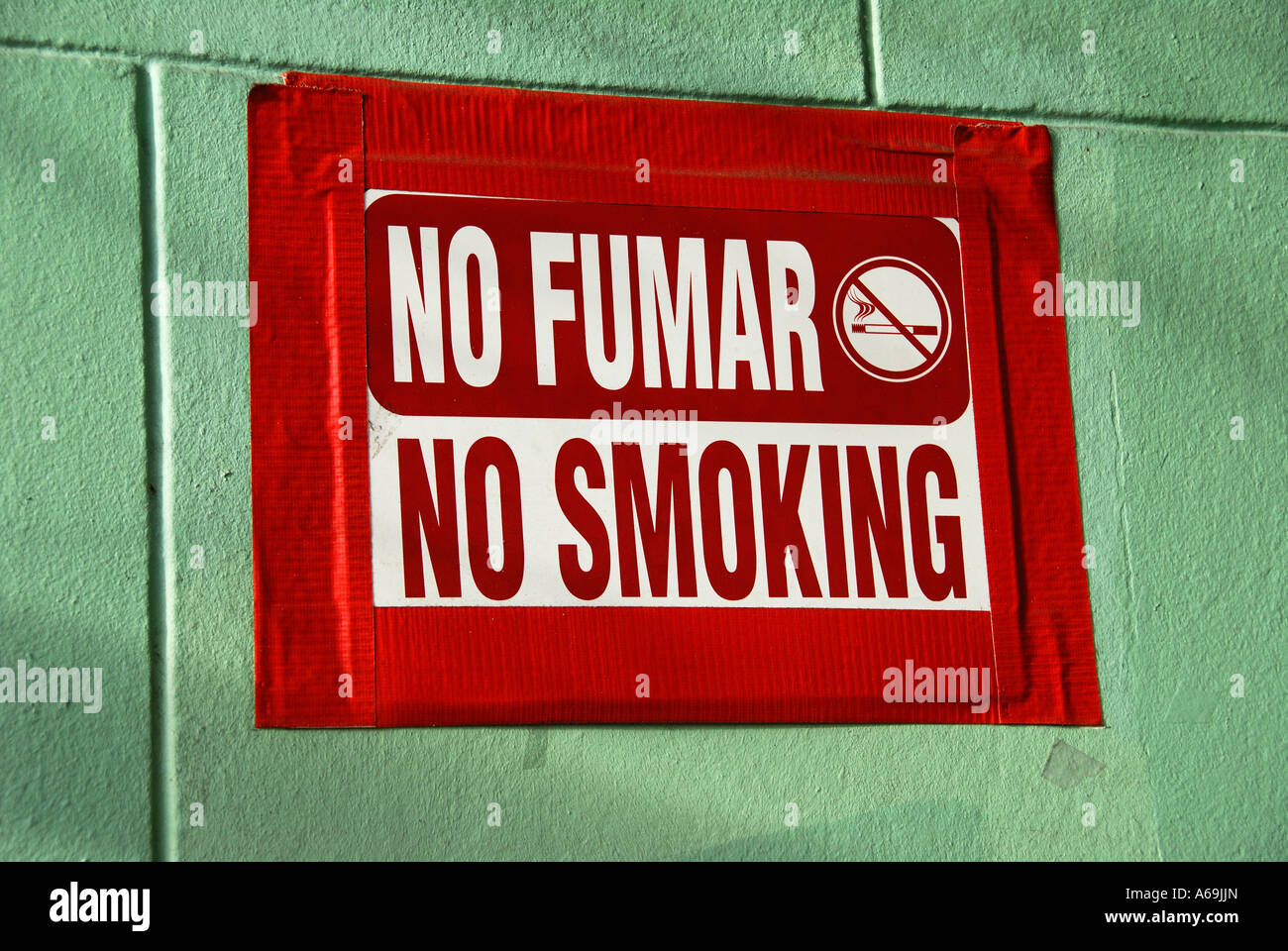 'A 'No Fumar' 'No Smoking' sign, California' Stock Photo