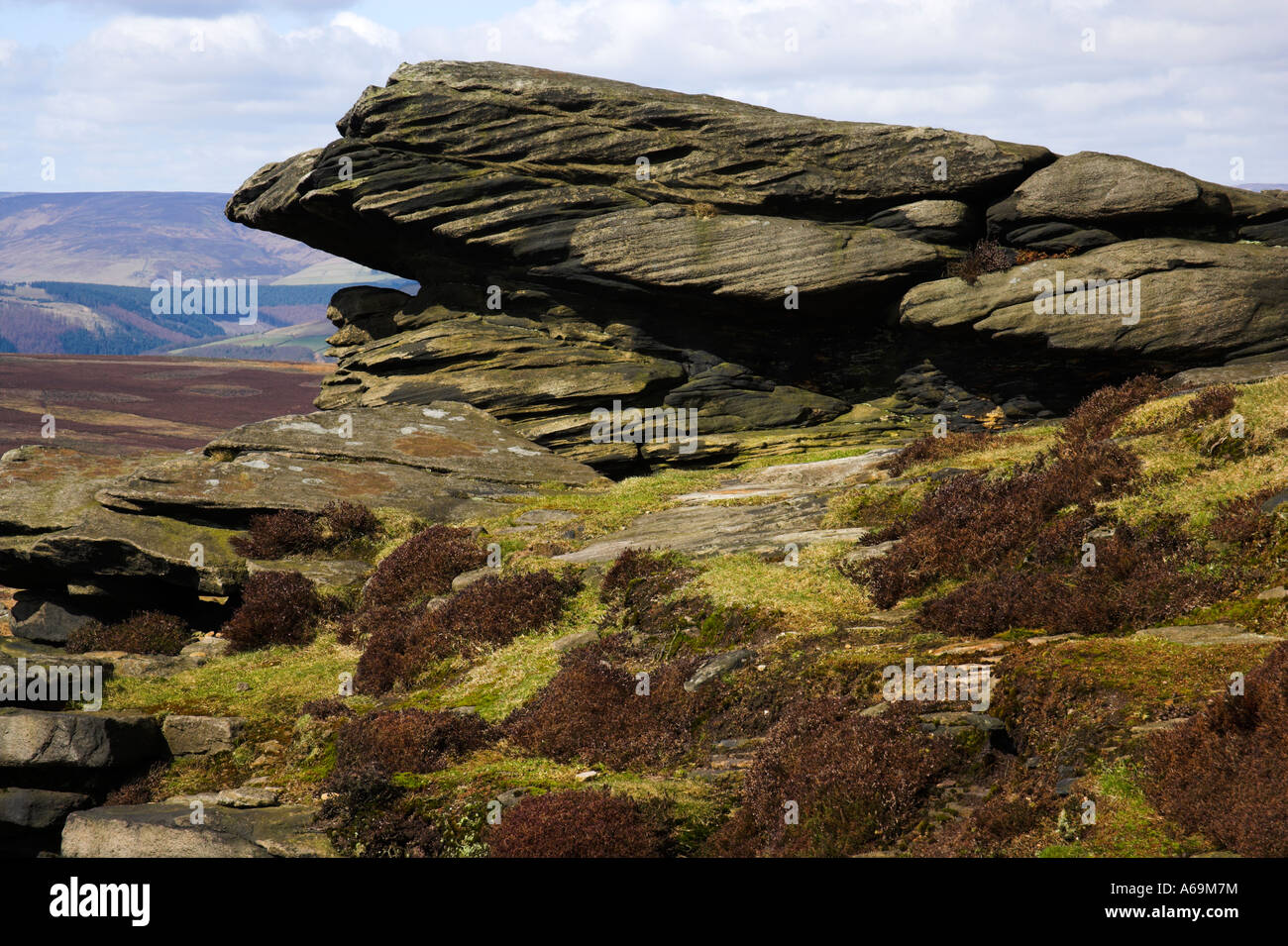 Stanage Edge Rocks Rock outcrop at Stanage Edge in the Peak District in Derbyshire Stock ...
