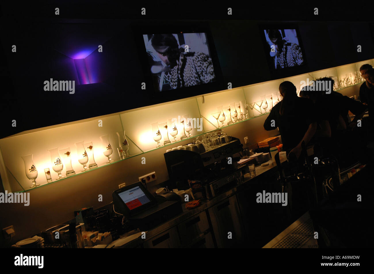 First hard rock cafe hires stock photography and images Alamy