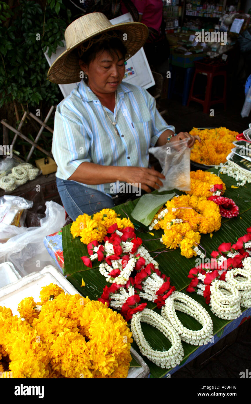 Thai Garlands, Phuang Malai Stock Photo - Alamy