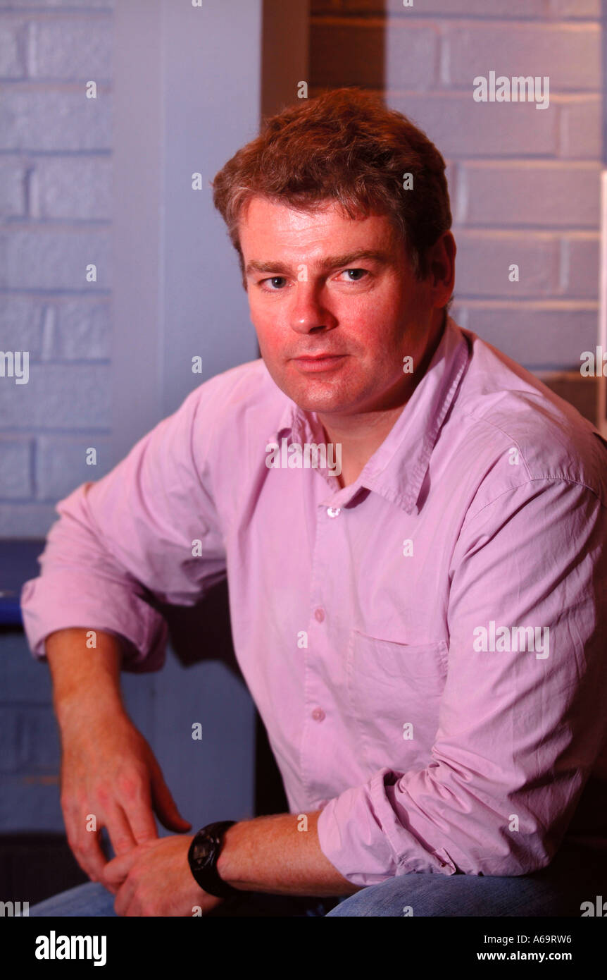 MARK HADDON WRITER OF THE CURIOUS INCIDENT OF THE DOG IN THE NIGHT TIME PICTURED AT THE CHELTENHAM LITERARY FESTIVAL OCT 2005 Stock Photo