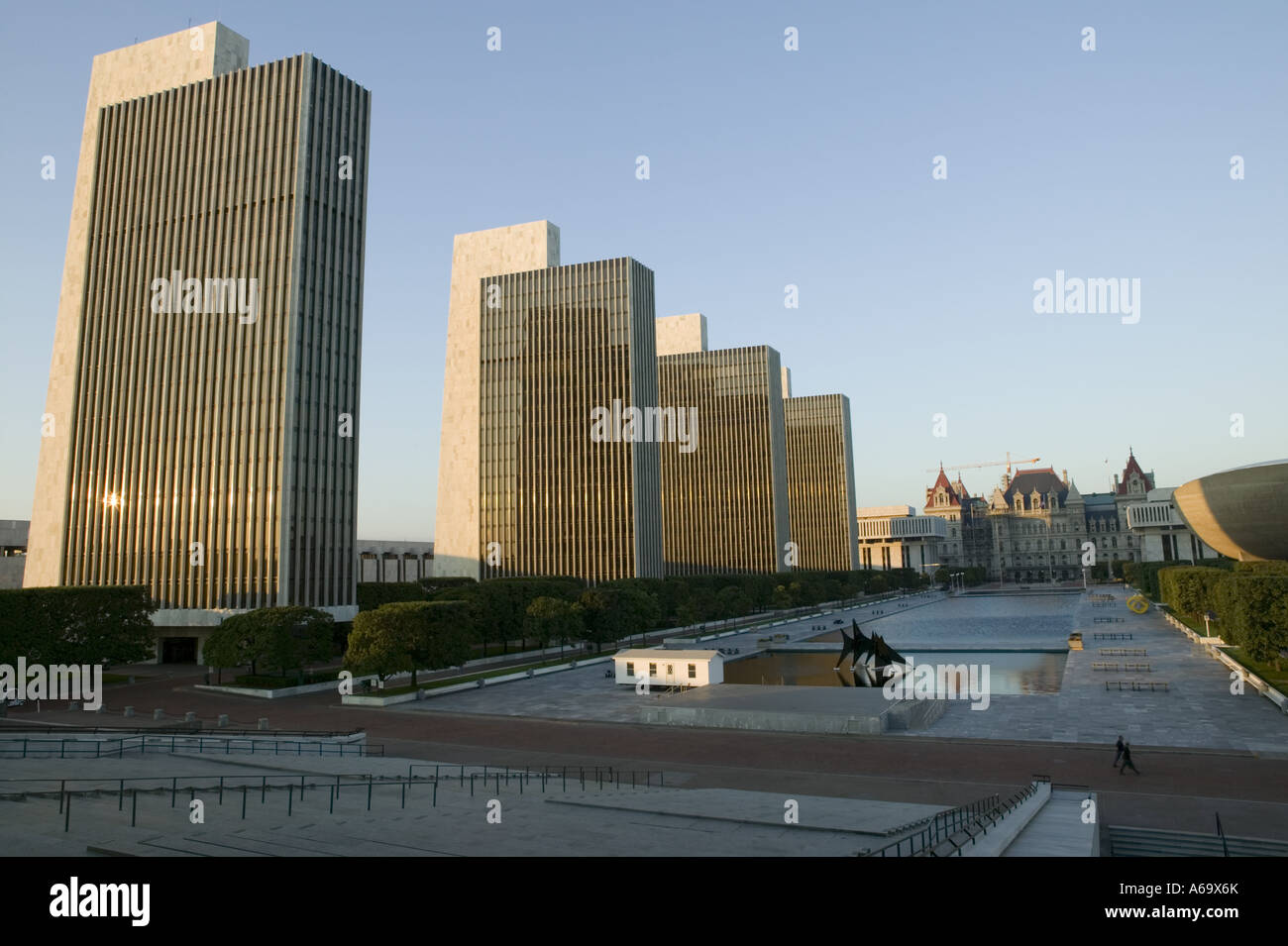 Four agency buildings hi-res stock photography and images - Alamy