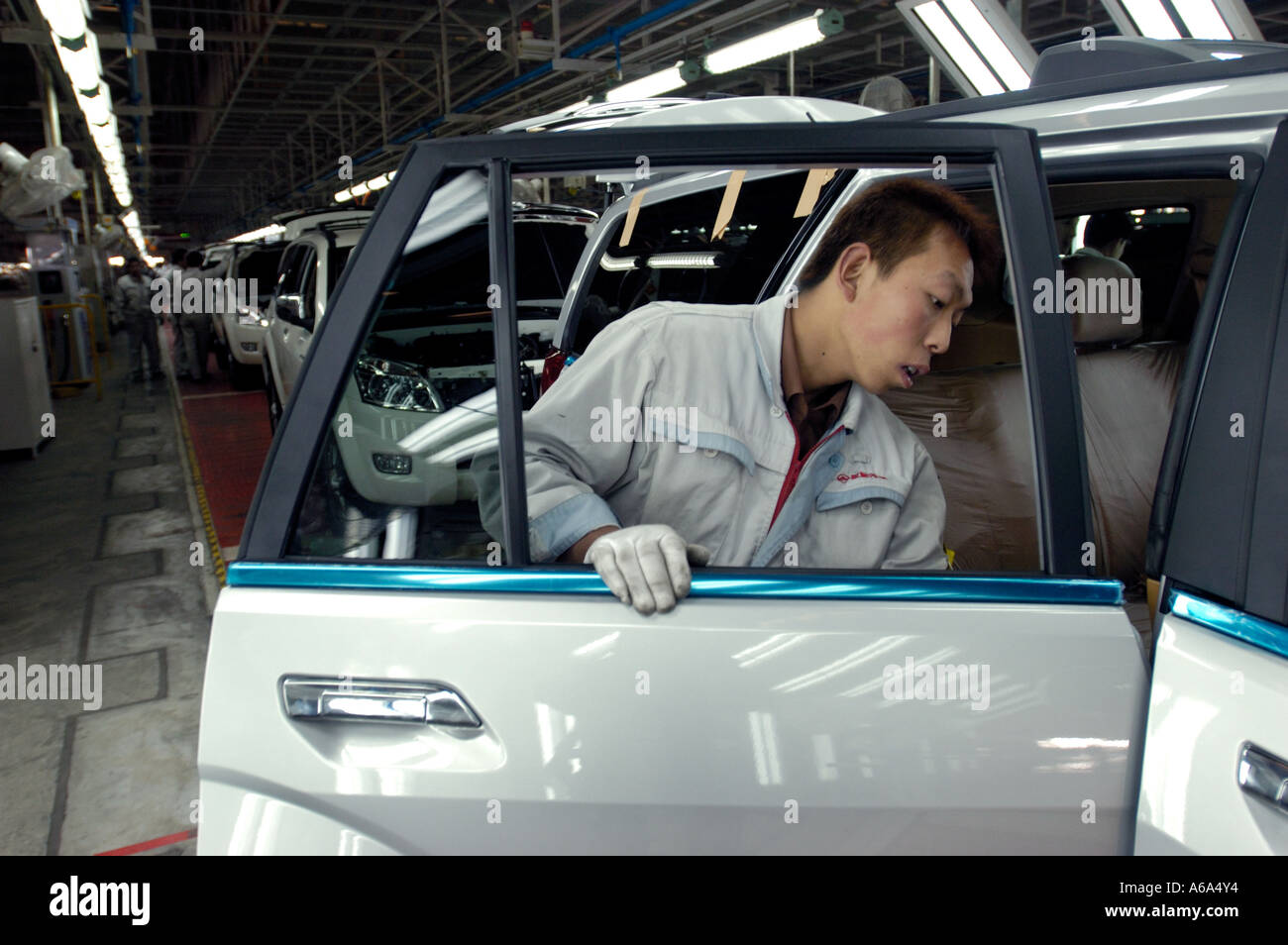 Assembly line of Baoding Great Wall (Changcheng) Automobile. 10 Nov