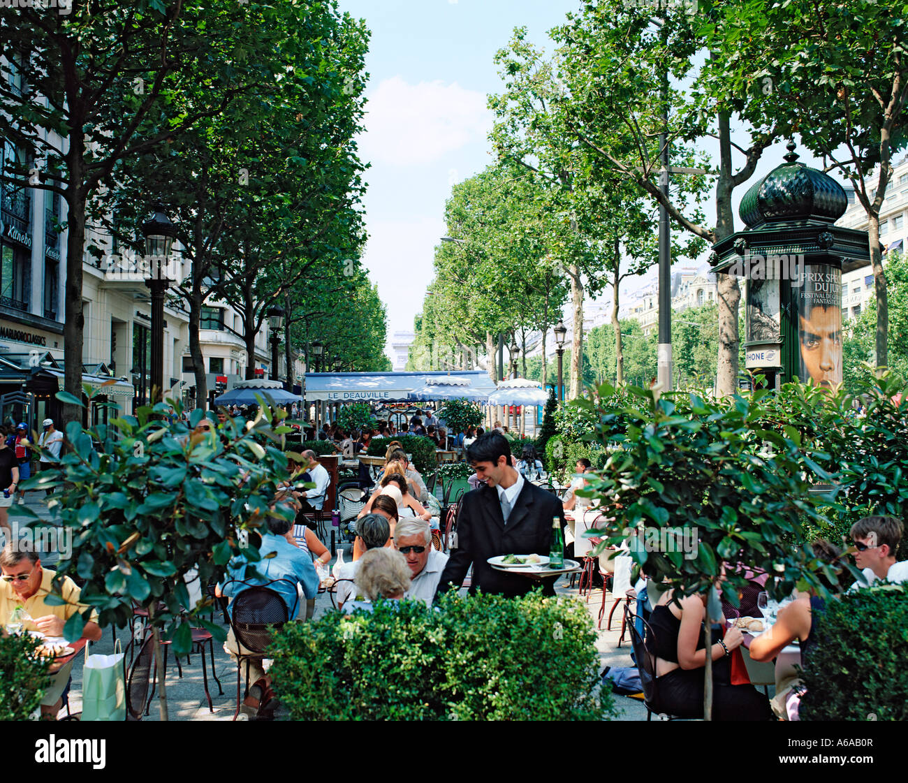 FRANCE PARIS CHAMPS ELYSEES RESTAURANTS CAFES PAVEMENT Stock Photo