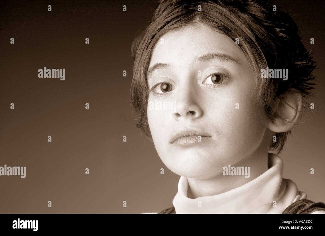 Sad preteen girl hi-res stock photography and images - Alamy