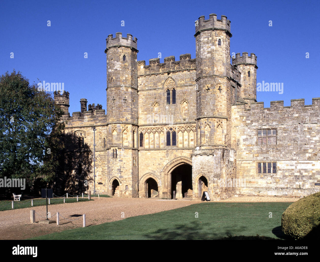 Gatehouse Building High Resolution Stock Photography and Images Alamy