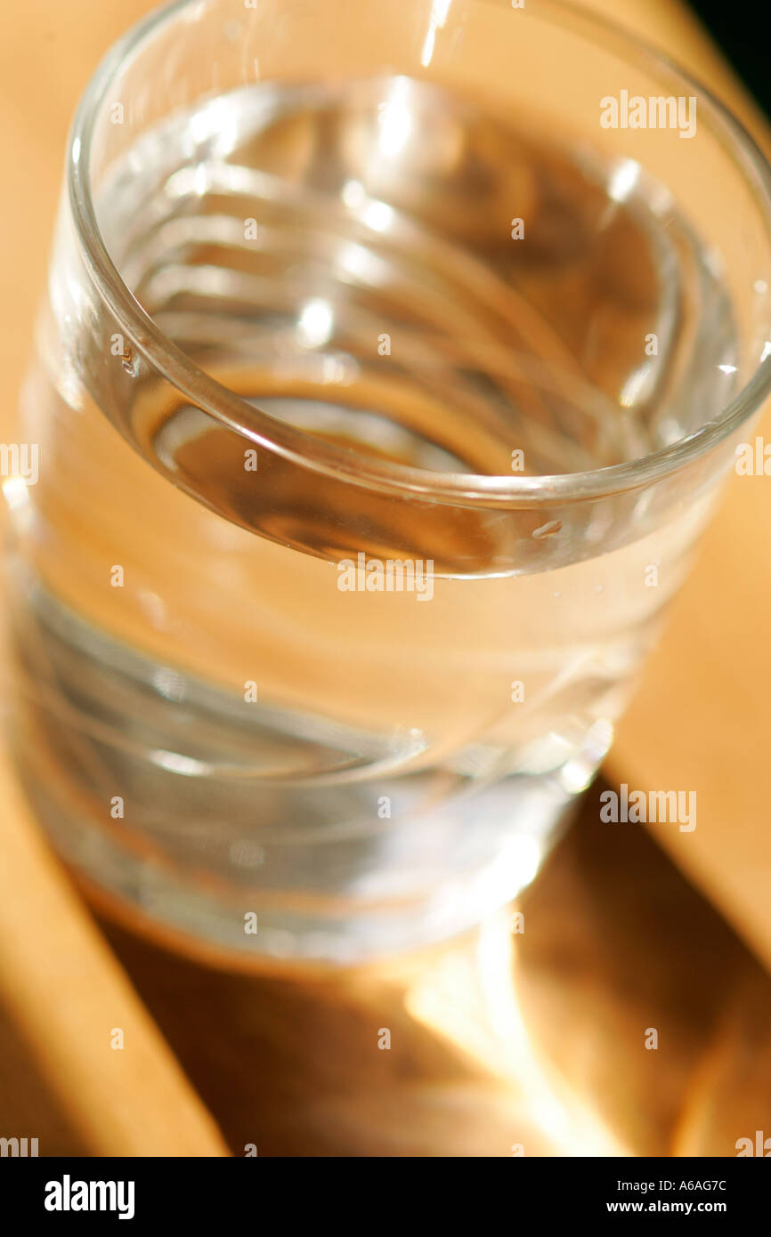 Color in water glass hi-res stock photography and images - Alamy