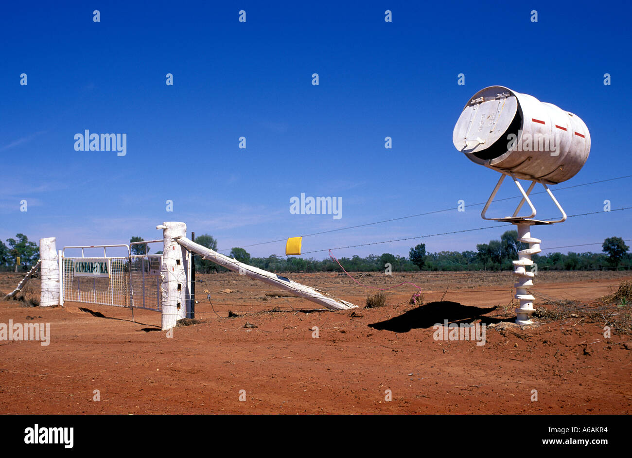 Post Box Outback Post box mounted on a crankshaft at the entrance to a outback Cattle ...