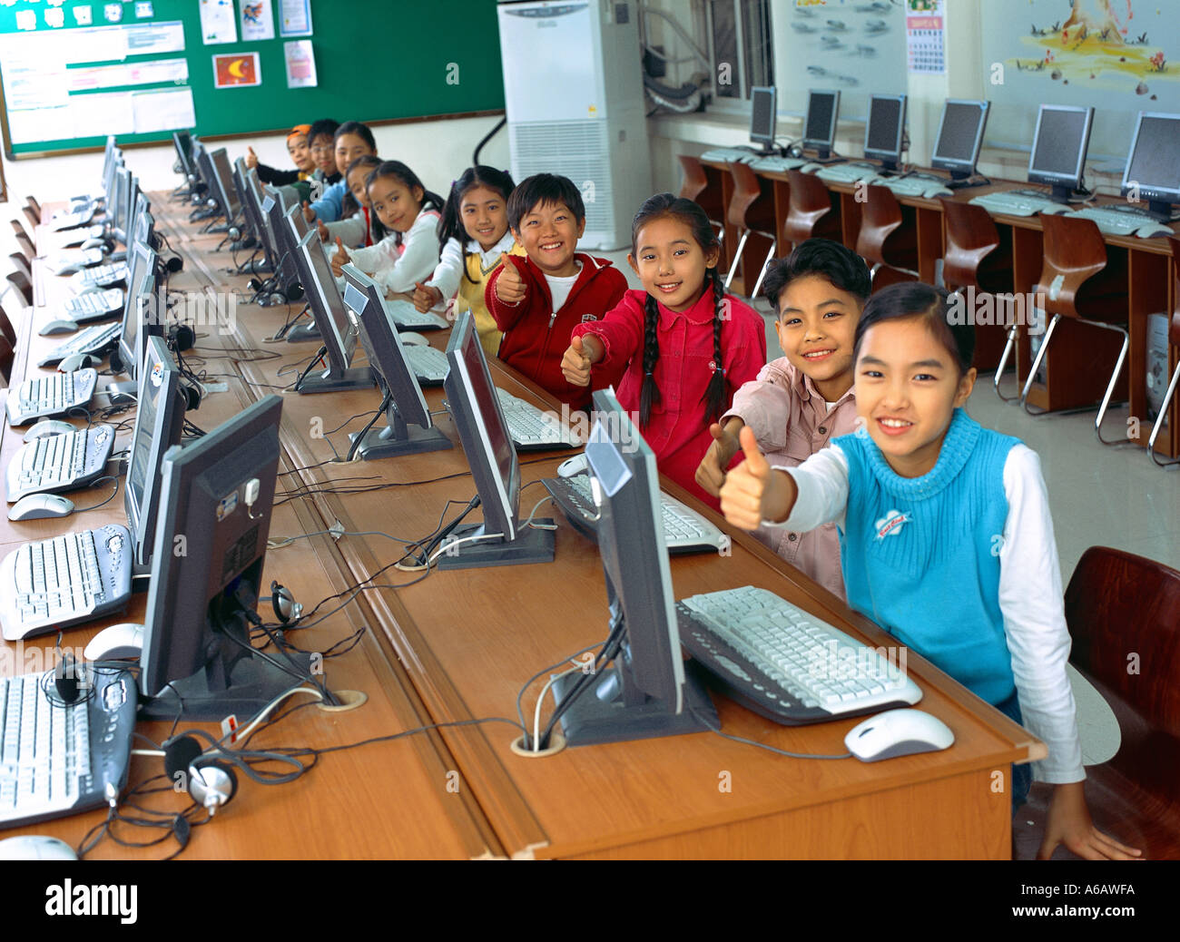 Children Using Monitor Kids watching monitor hi-res stock photography and images - Alamy