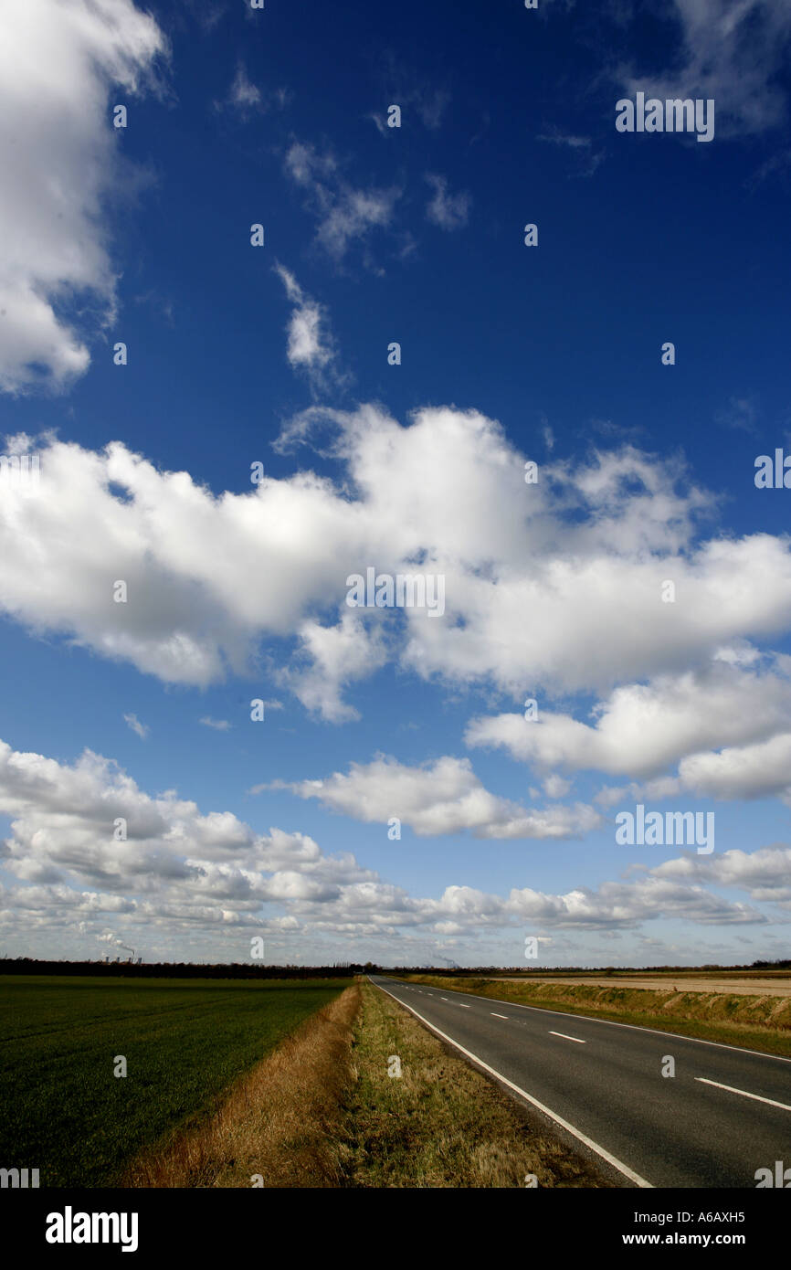 Tarmac grass verge hi-res stock photography and images - Alamy