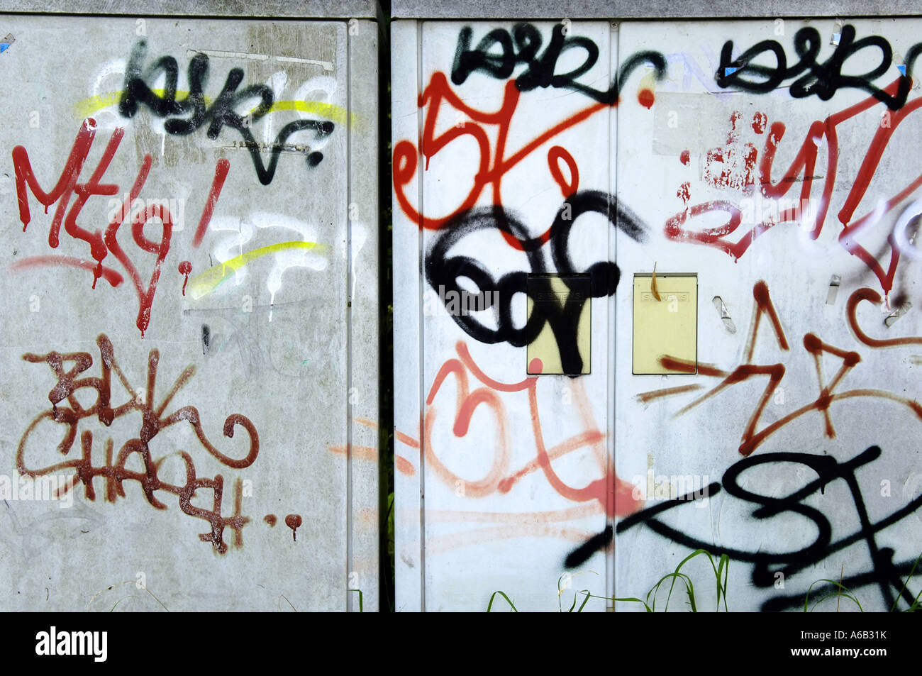 tags tagging scrawl graffiti crime criminal damage urban youth red