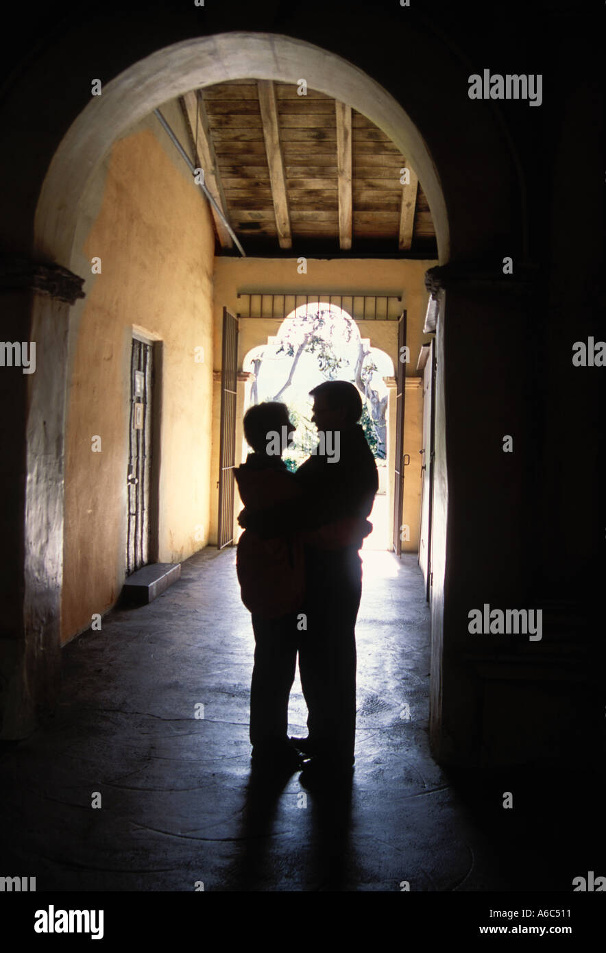 Couple silhouette male female hi-res stock photography and images - Alamy