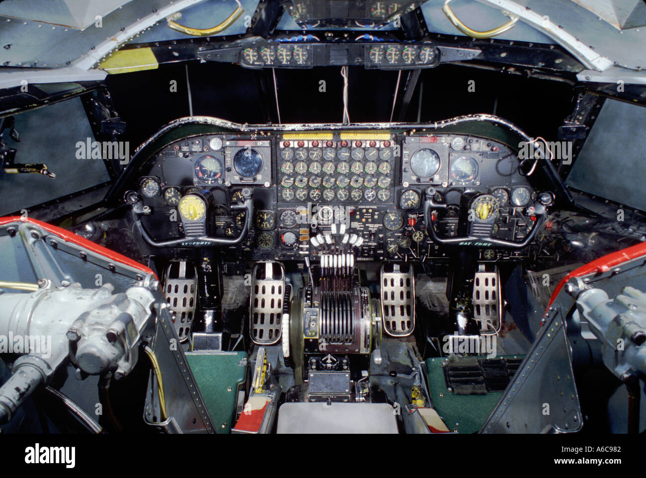 Cockpit Du B 52 Stratofortress