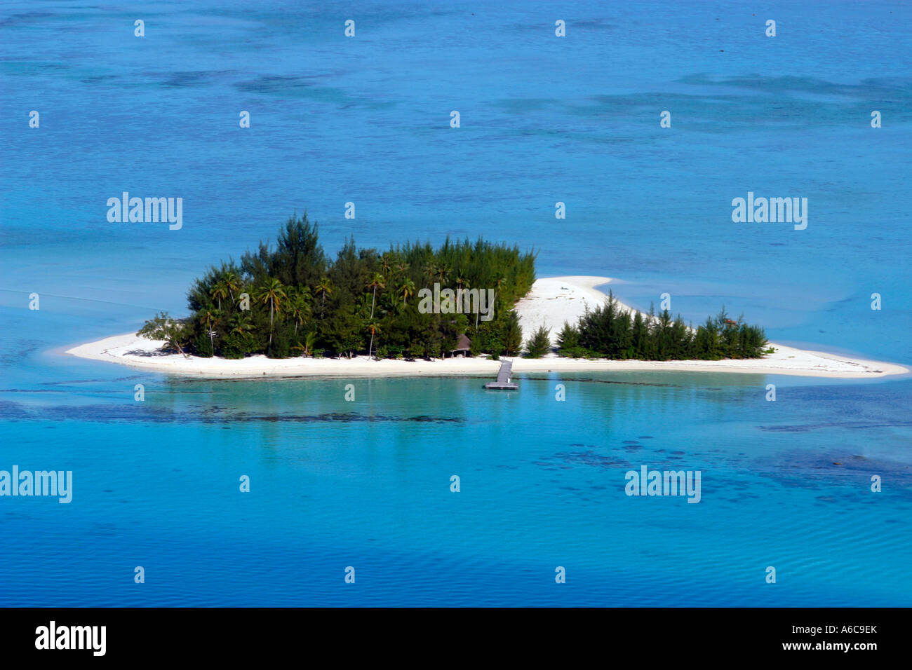 The private island of Motu Tapu in Bora Bora, French Polynesia Stock Photo