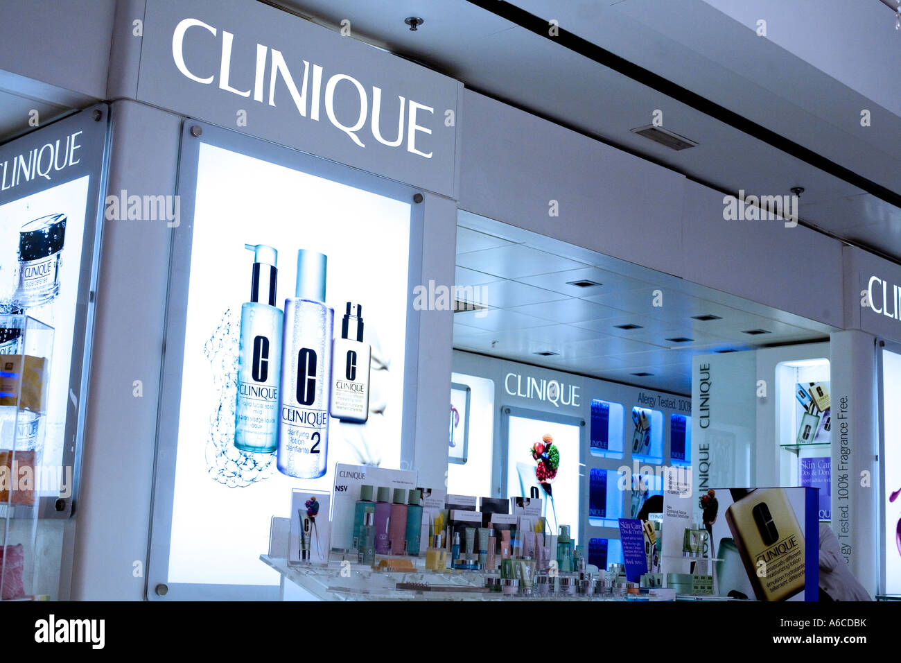 Clinique cosmetics hi-res stock photography and images - Alamy