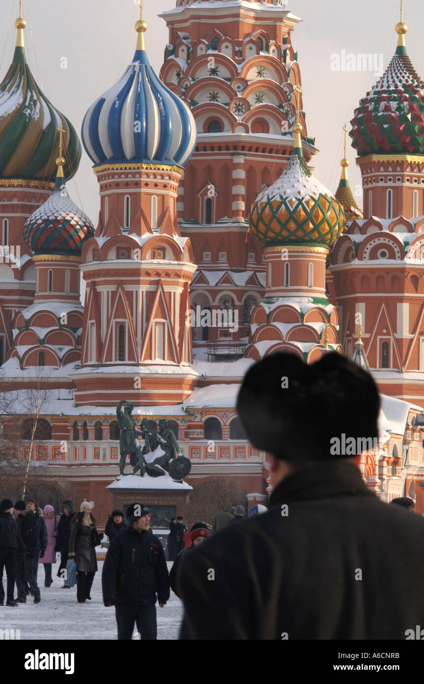 View of Red Square with St Basil's cathedral in winter with snow with a ...