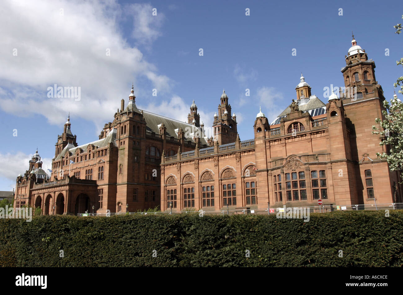 The Kelvingrove Art Gallery and Museum in Glasgow Stock Photo - Alamy