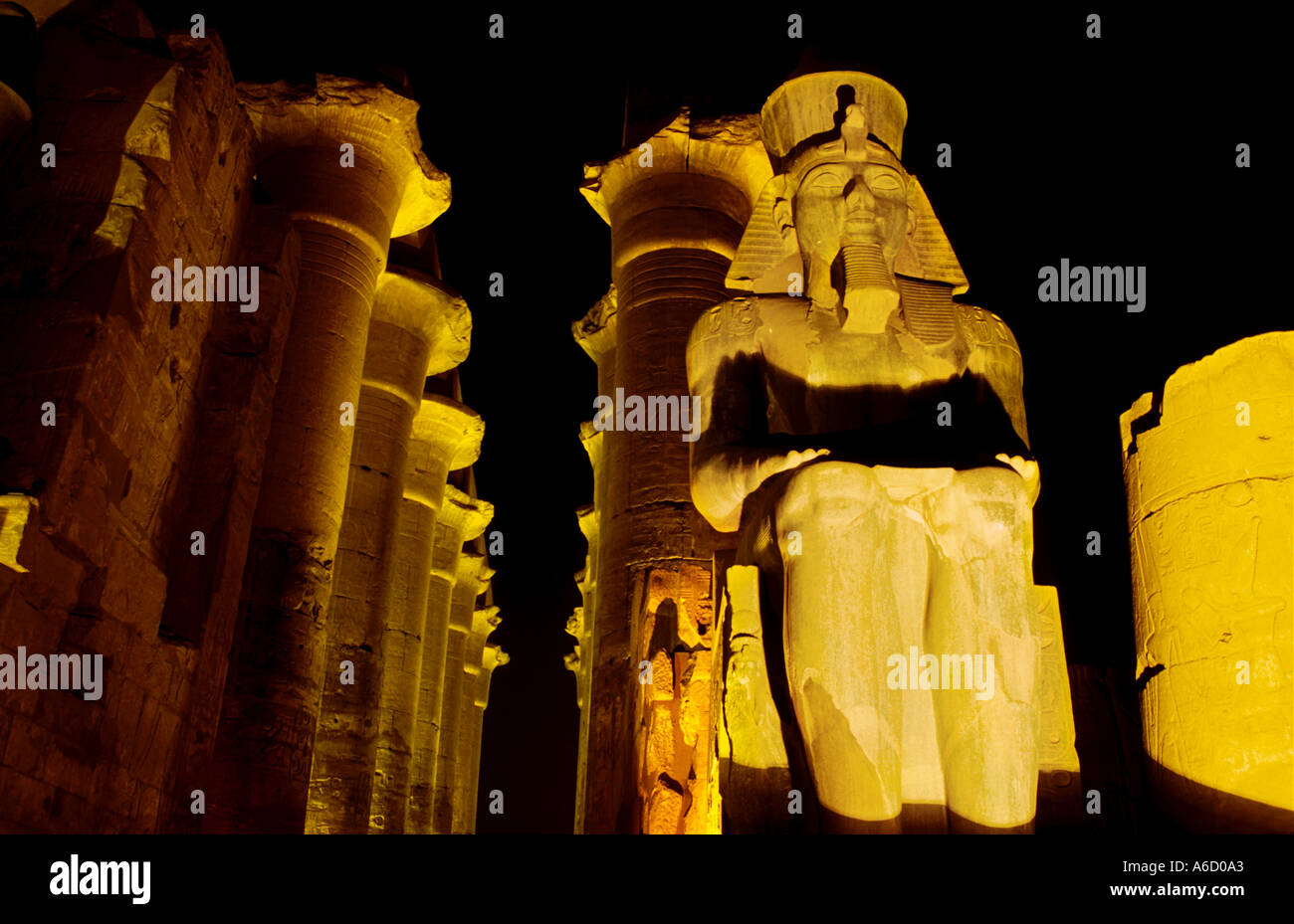 Statue of Ramses II Luxor Temple Stock Photo - Alamy