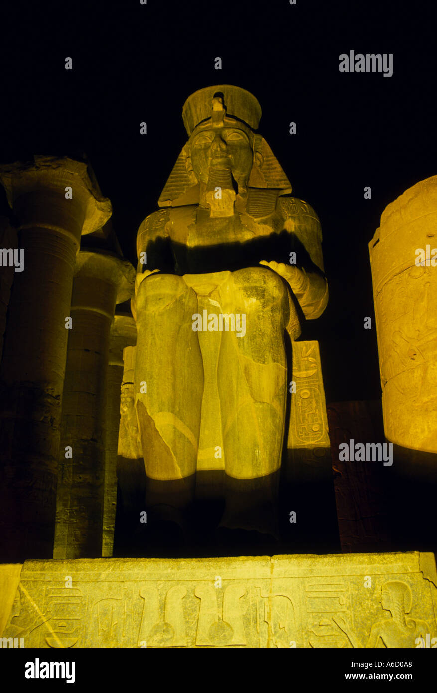 Statue of Ramses II Luxor Temple Stock Photo - Alamy