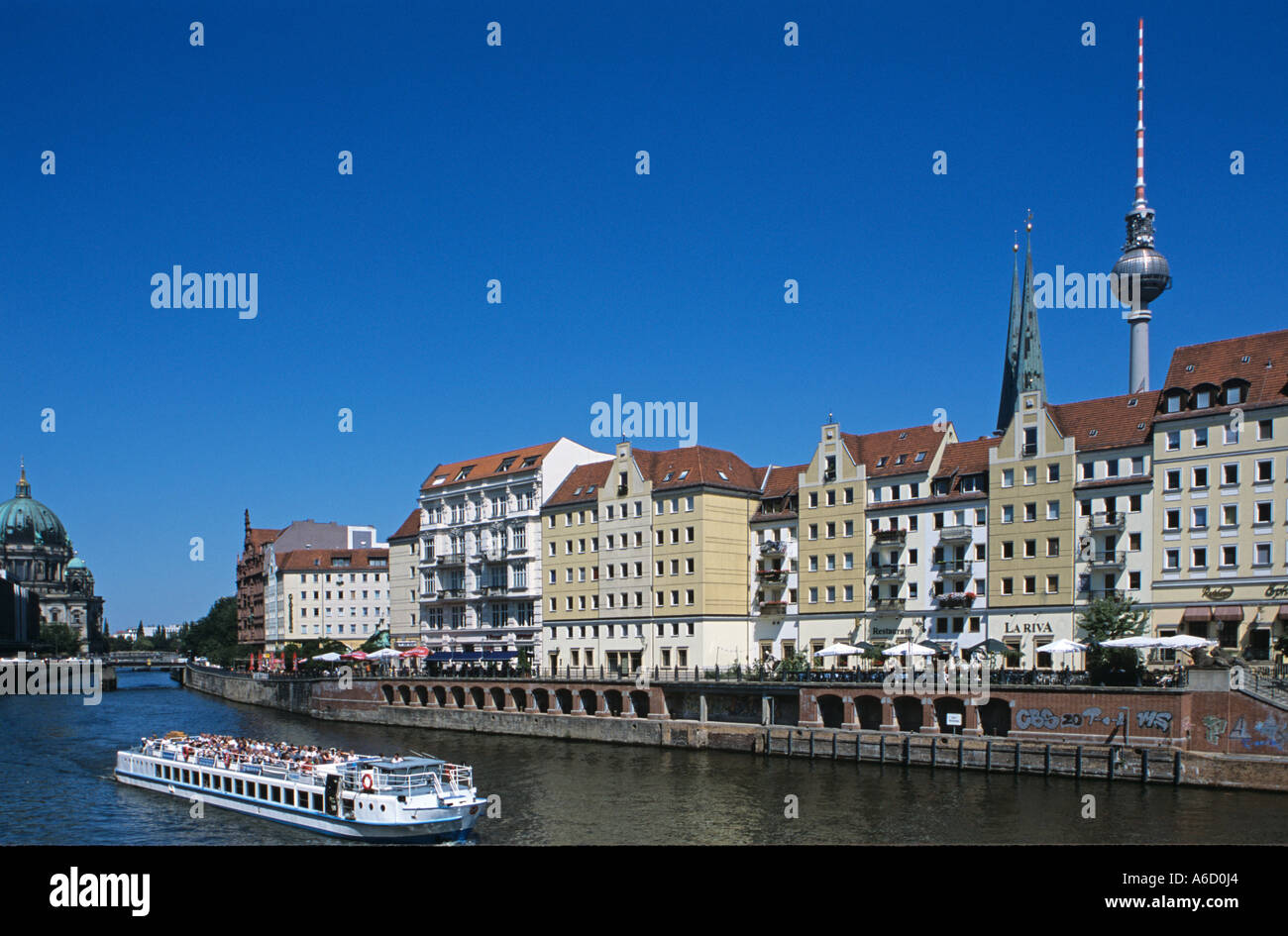 Europa Europe Germany Deutschland Berlin Mitte Nikolaiviertel Nikolai Nicolai Viertel Quarter Fernsehturm Television Tower Spree Stock Photo