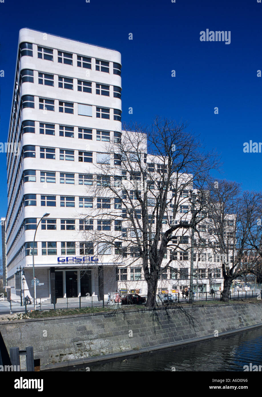 Europa Europe Germany Deutschland Berlin Tiergarten Shell Haus
