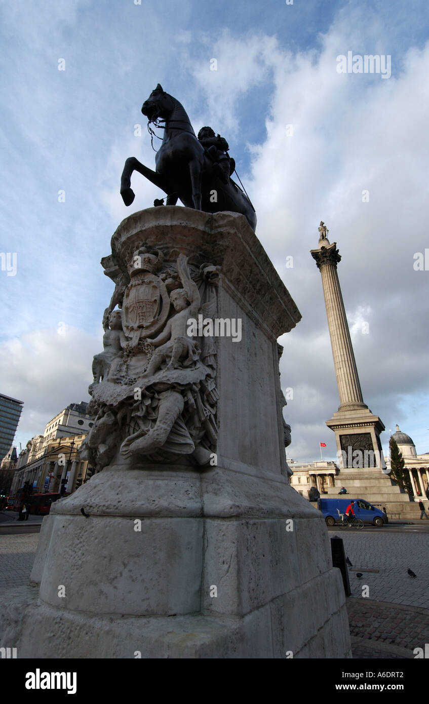 Nelson statue trafalgar square hi-res stock photography and images - Alamy