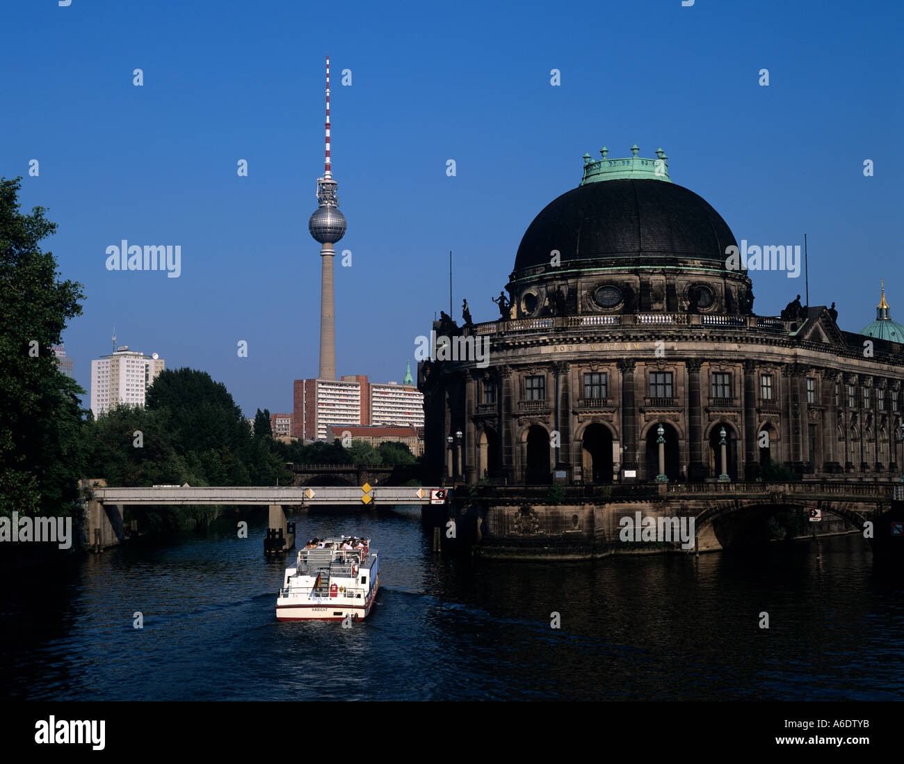 Museumsinsel berlin hauptstadt hi-res stock photography and images - Alamy
