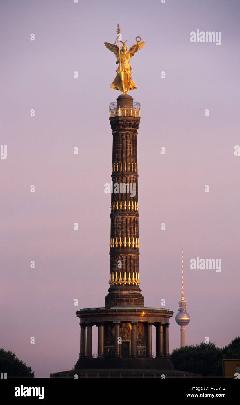 Goldener turm berlin hi-res stock photography and images - Alamy