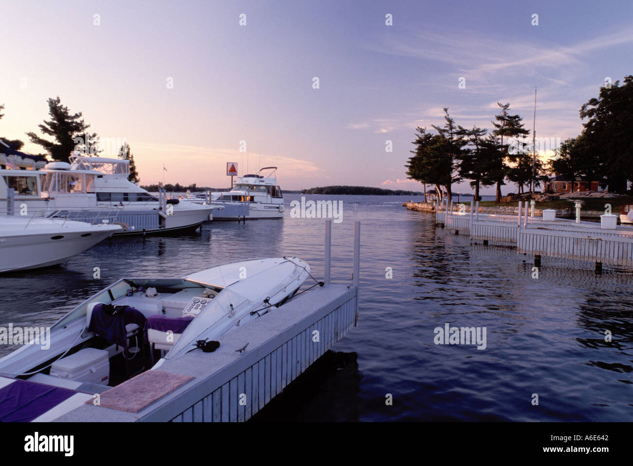 AJ6771, Thousand Islands, Alexandria Bay, New York, NY Stock Photo Alamy