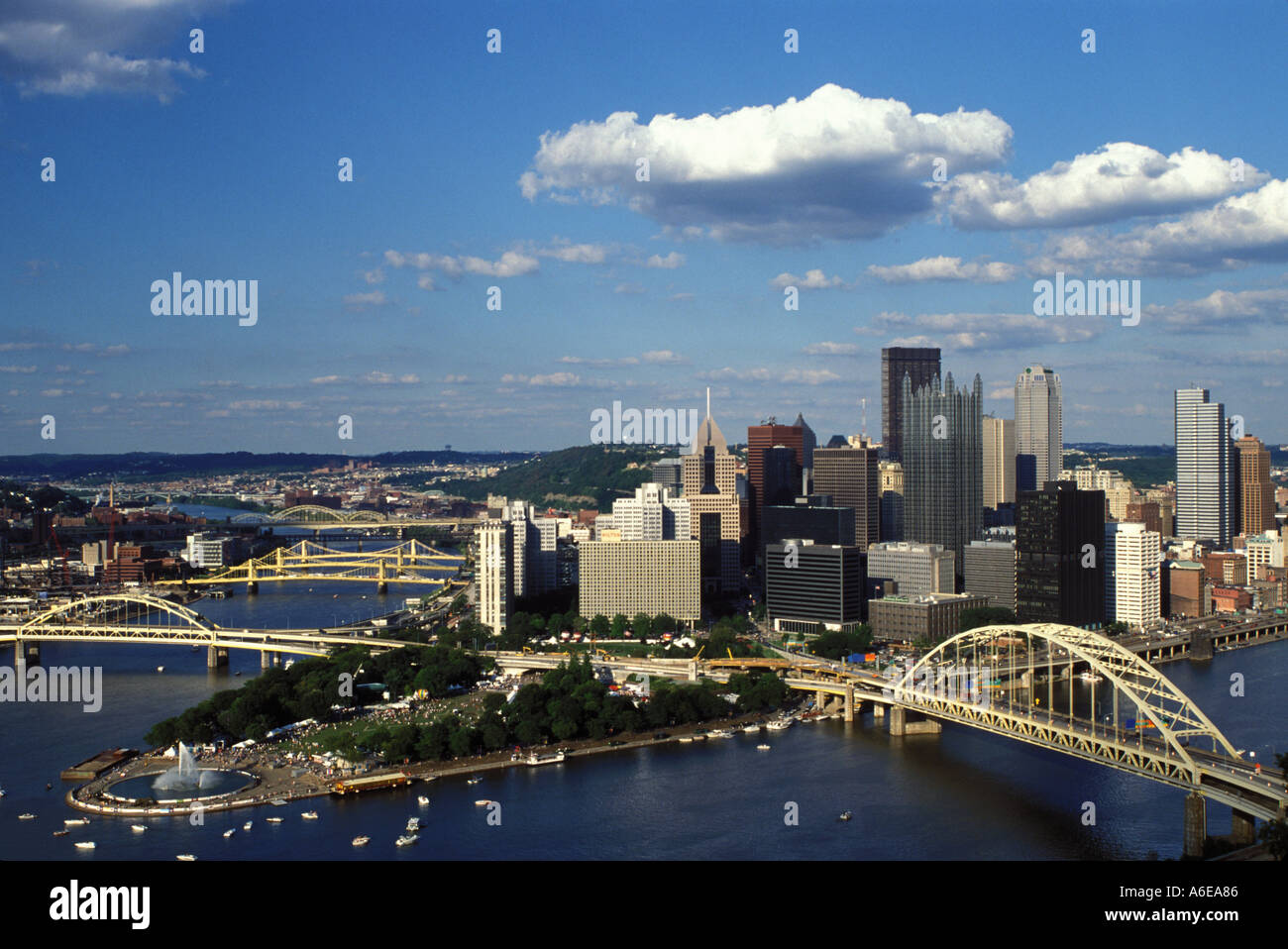 Pittsburgh skyline aerial hi-res stock photography and images - Alamy