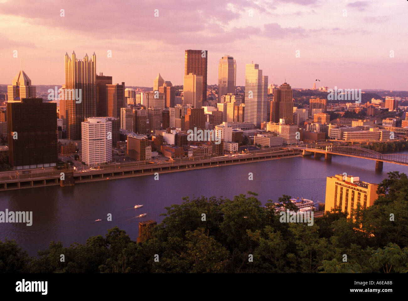 Pittsburgh skyline aerial hi-res stock photography and images - Alamy