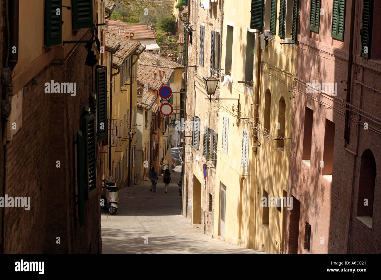 Sloping ledges hi-res stock photography and images - Alamy