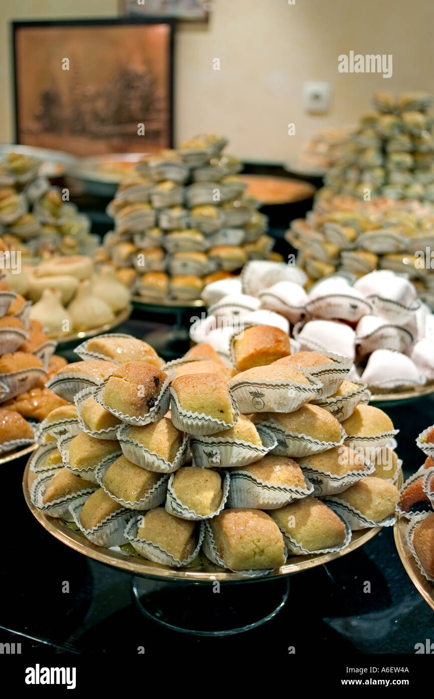 Paris France Stores "Algerian Pastries" "La Baque de Kenza" Detail  Djiriates Dessert on Display Stock Photo - Alamy
