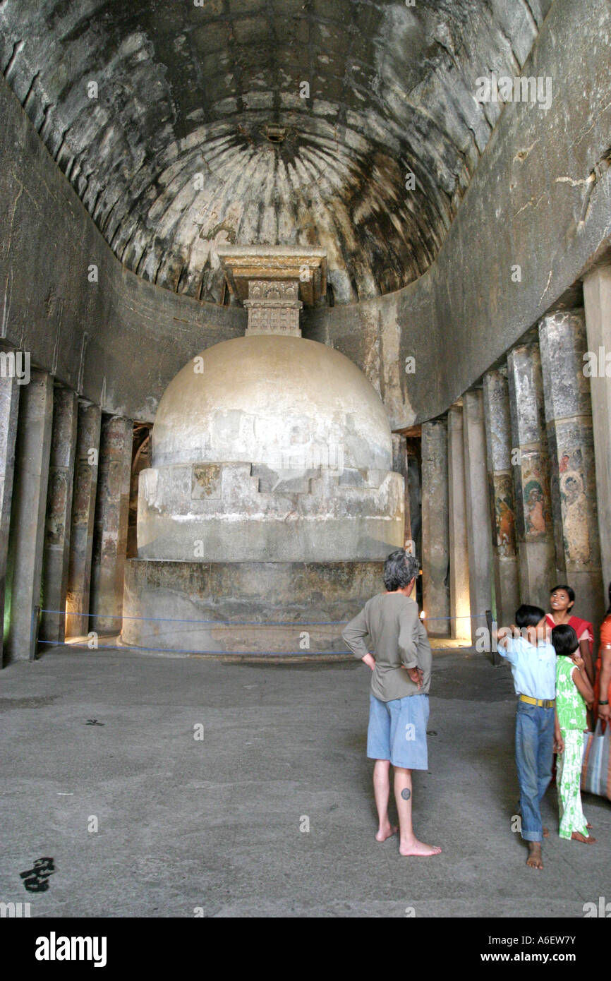 Ajanta cave 10 hires stock photography and images Alamy