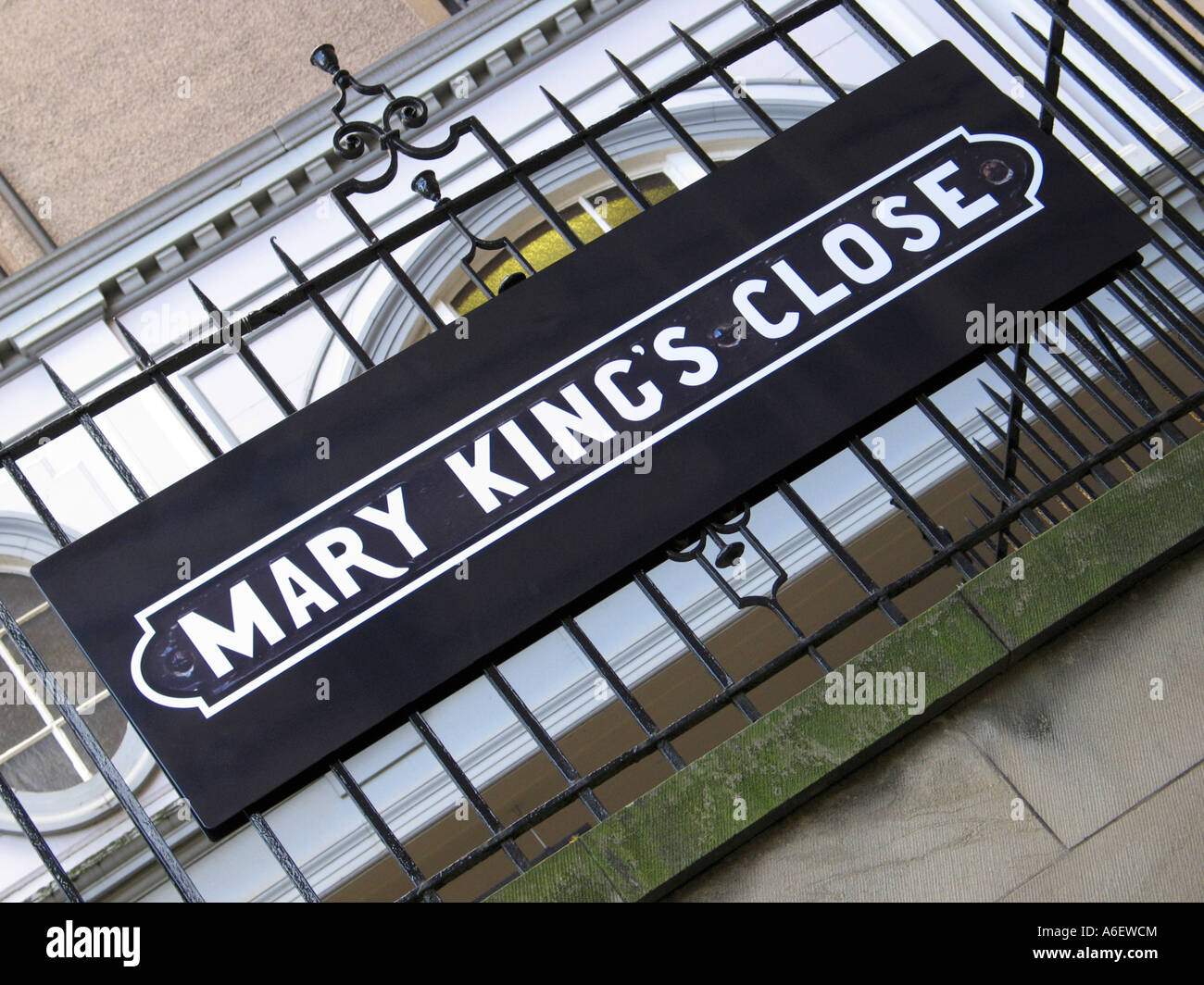 Sign outside Mary King's Close on the High Street, Edinburgh Stock Photo