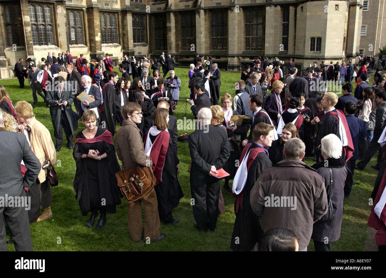 University degree ceremony hi-res stock photography and images - Alamy