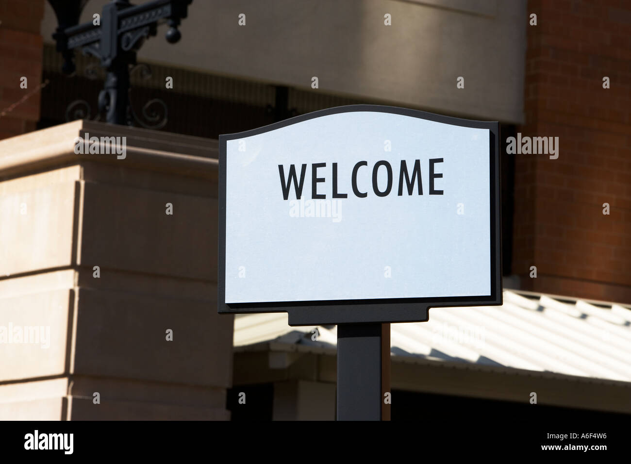 Welcome guests into home hi-res stock photography and images - Alamy
