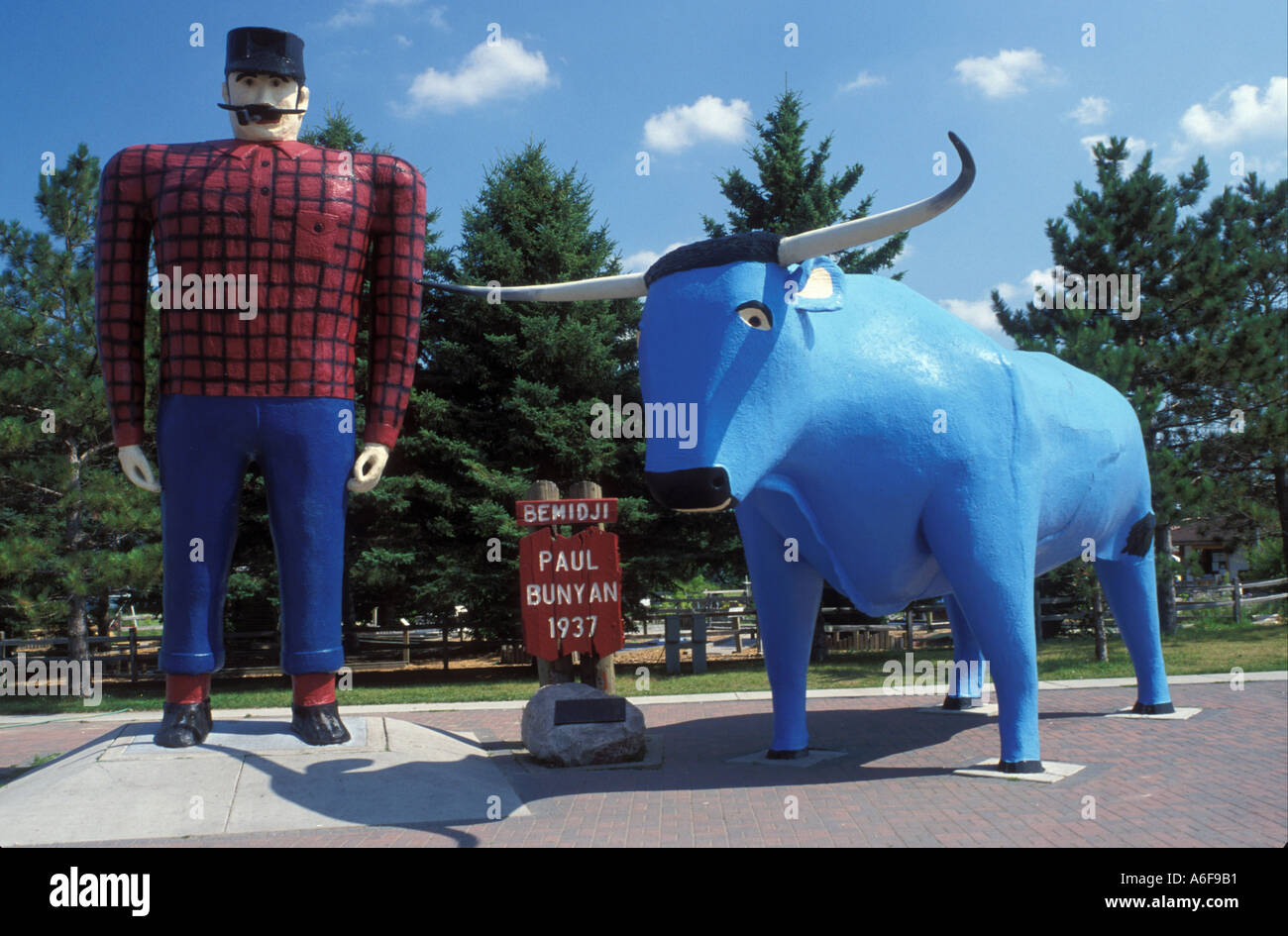 Paul bunyan statue minnesota hires stock photography and images Alamy