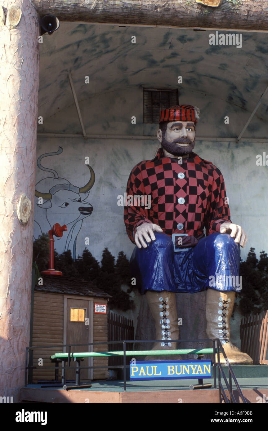 Carte Postale Vintage Brainerd MN - Paul Bunyan & Babe The Blue Ox - Années 50
