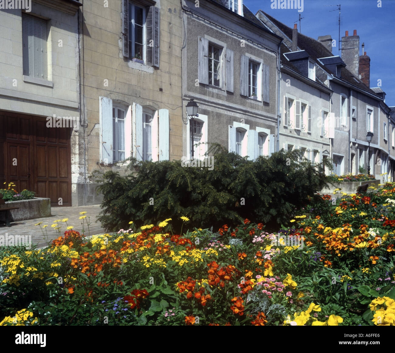 houses chateaudun loire valley france Stock Photo Alamy
