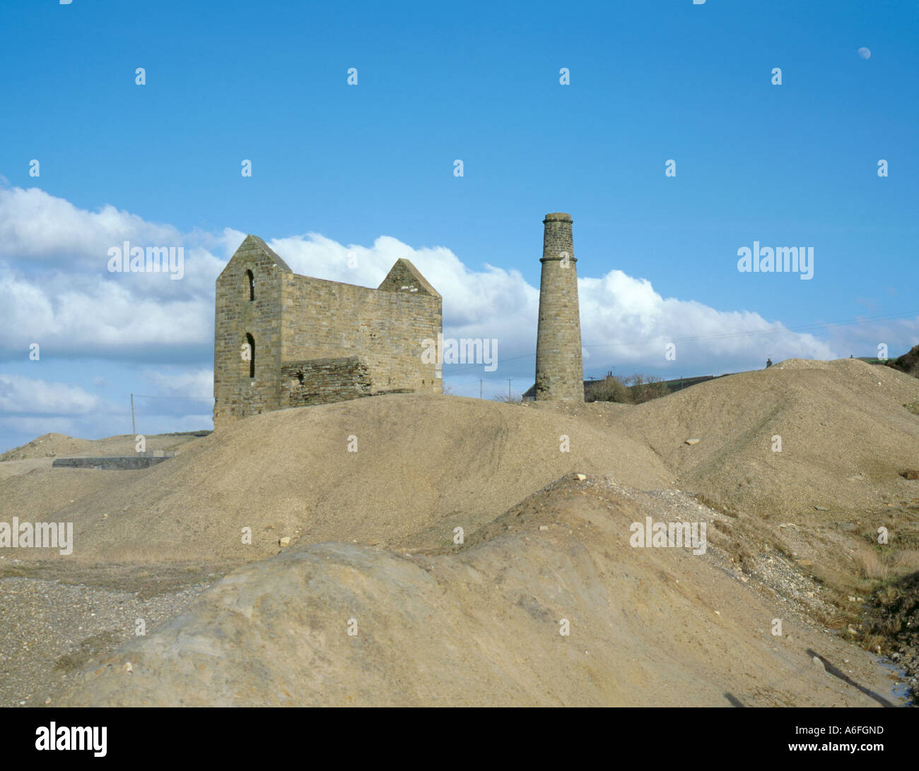 Ruins of a Cornish engine house and chimney of a lead mine, Cononley, near Skipton, North Yorkshire, England, UK. Stock Photo