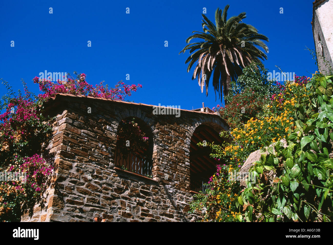 Traditional house in the lovely hilltop village of Ramatuelle in Provence Stock Photo