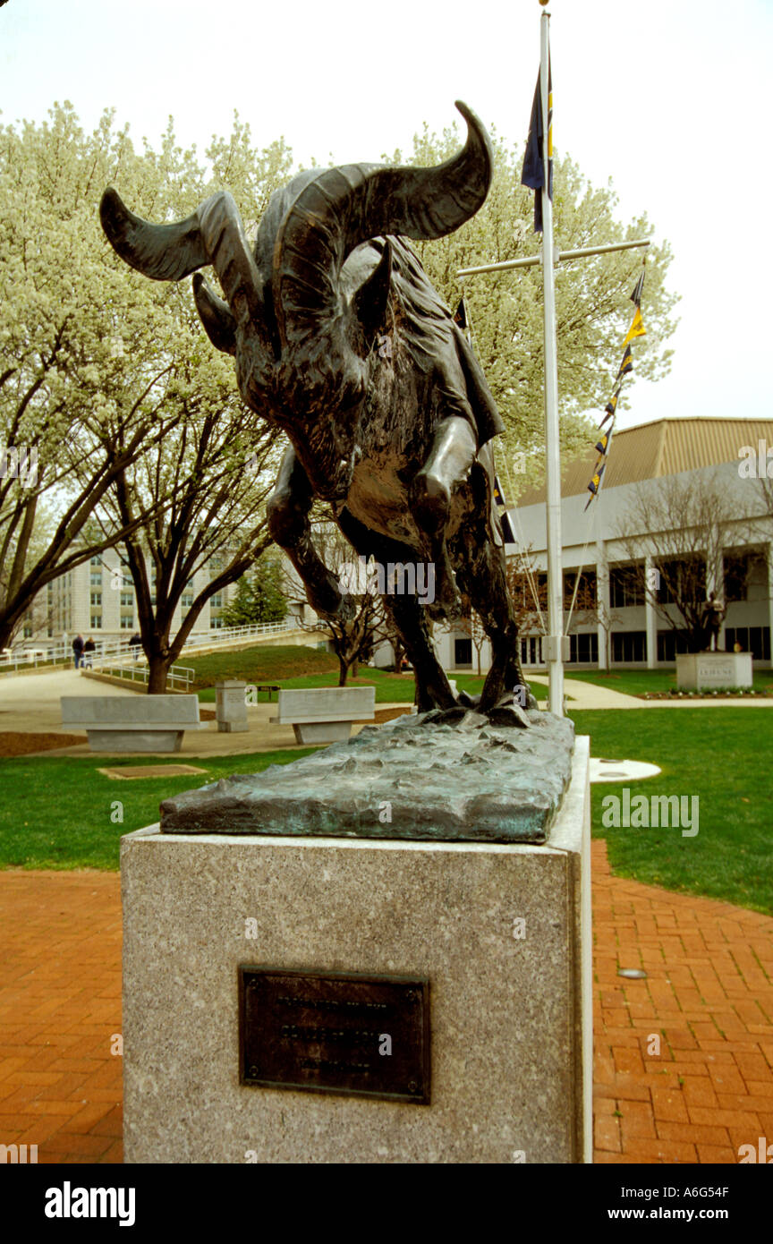 Naval academy statue hires stock photography and images Alamy