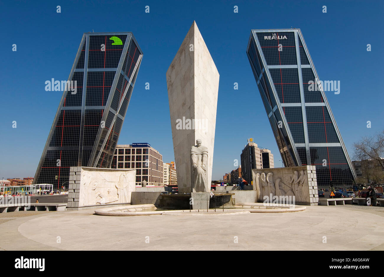 Tilted Tower High Resolution Stock Photography And Images Alamy