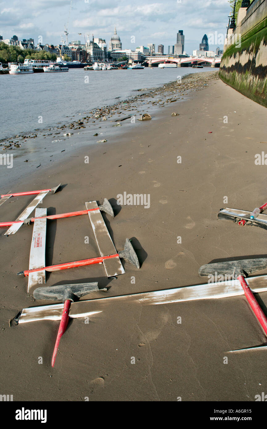 Thames at low tide hires stock photography and images Alamy