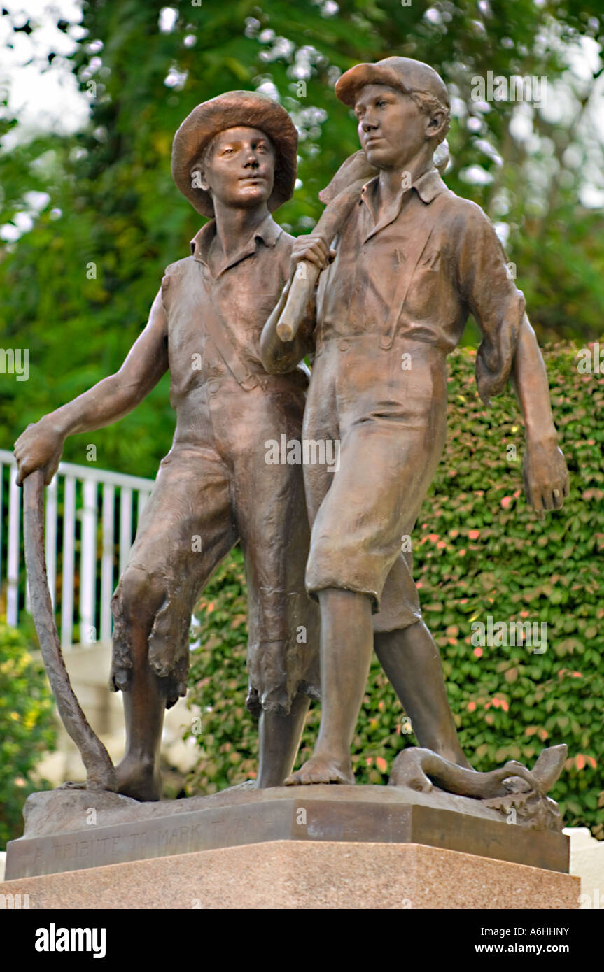 Tom Sawyer Huckleberry Finn High Resolution Stock Photography and Images -  Alamy