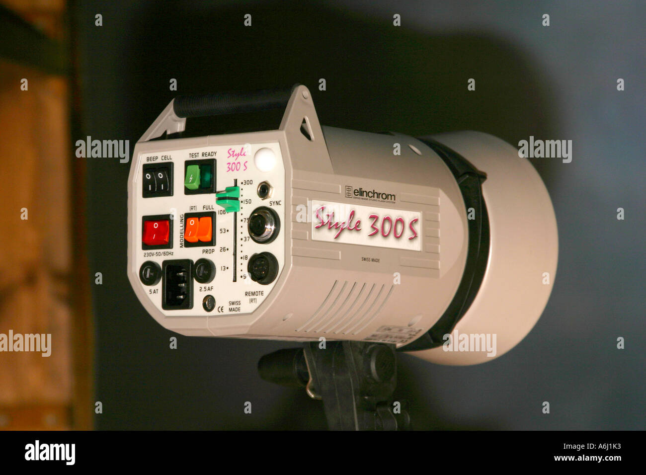 Modern studio flash unit Stock Photo Alamy
