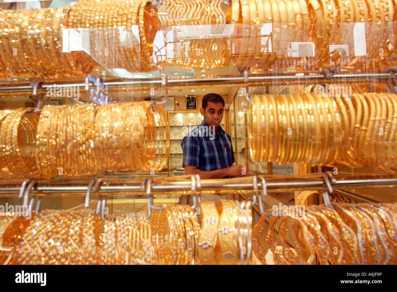 Man in a jewellery store in Dubai, United Arab Emirates Stock Photo Alamy