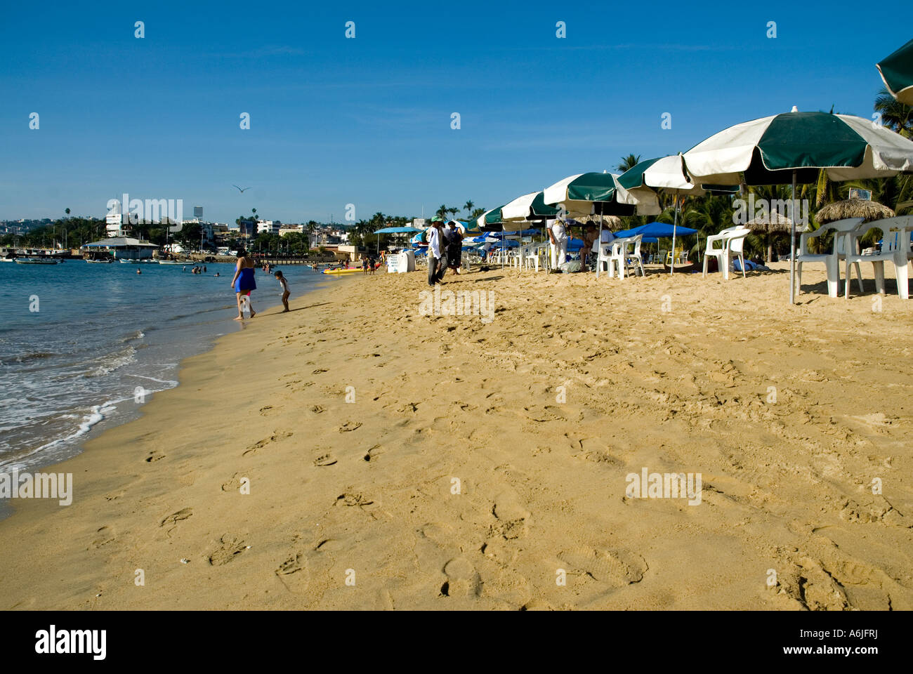 Acapulco beach - mexico Stock Photo - Alamy