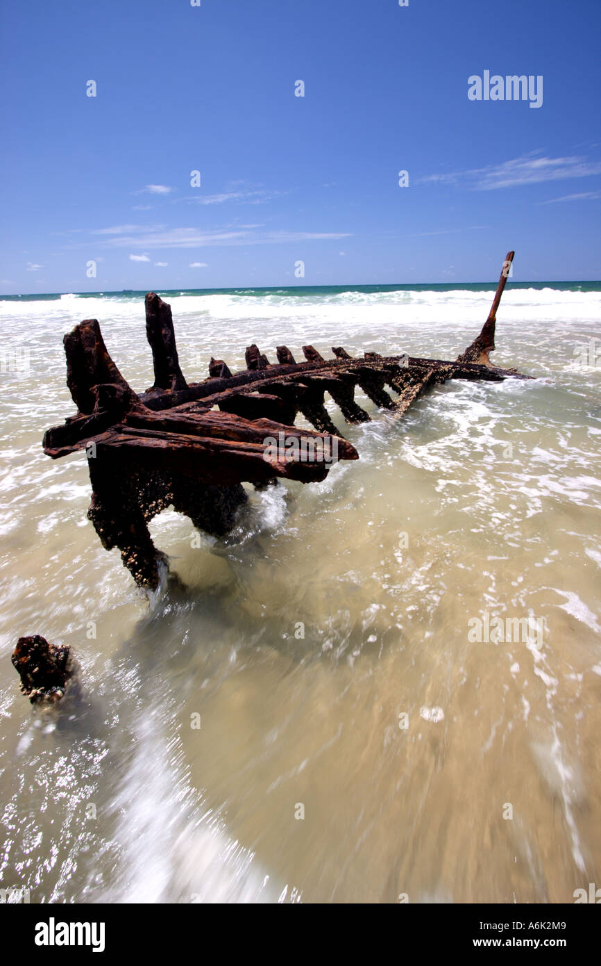 WRECK OF THE SS DICKY SUNSHINE COAST QUEENSLAND AUSTRALIA  VERTICAL BAPDB5855 Stock Photo